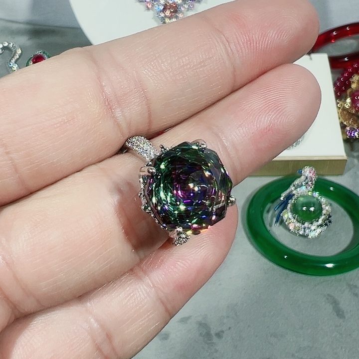 红宝石颈饰未镶嵌