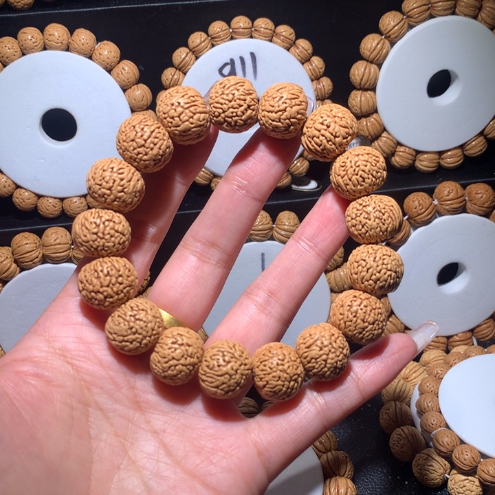 桃核手串龙鳞苹果