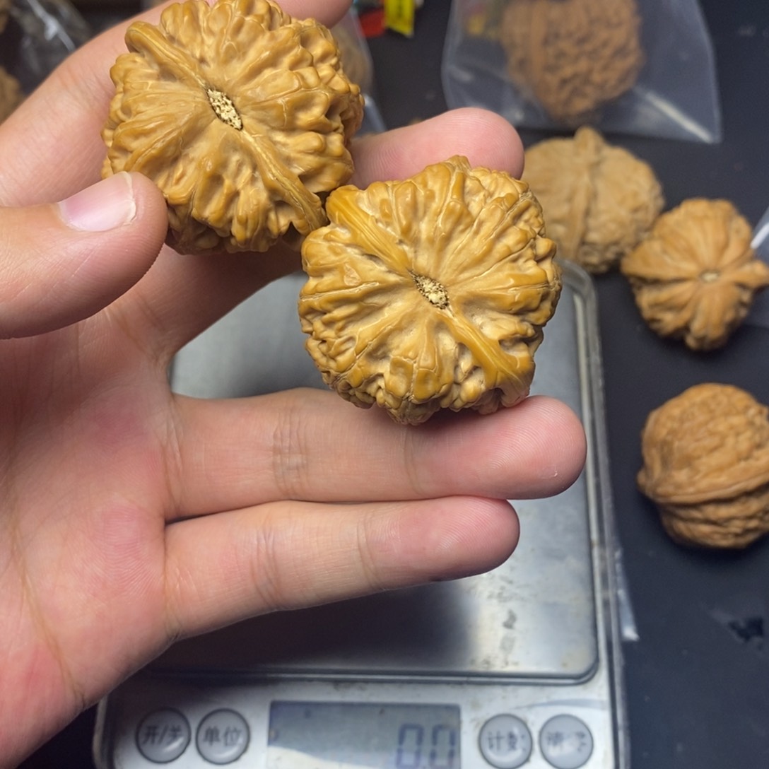 吊坠文玩核桃粗筋