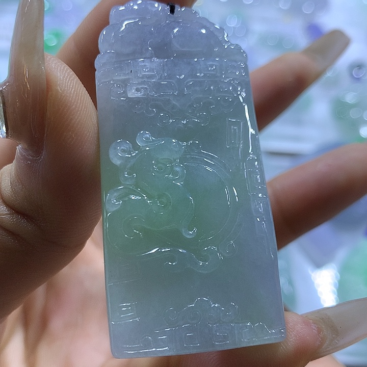 翡翠未镶嵌颈饰天然翡翠A货吊坠