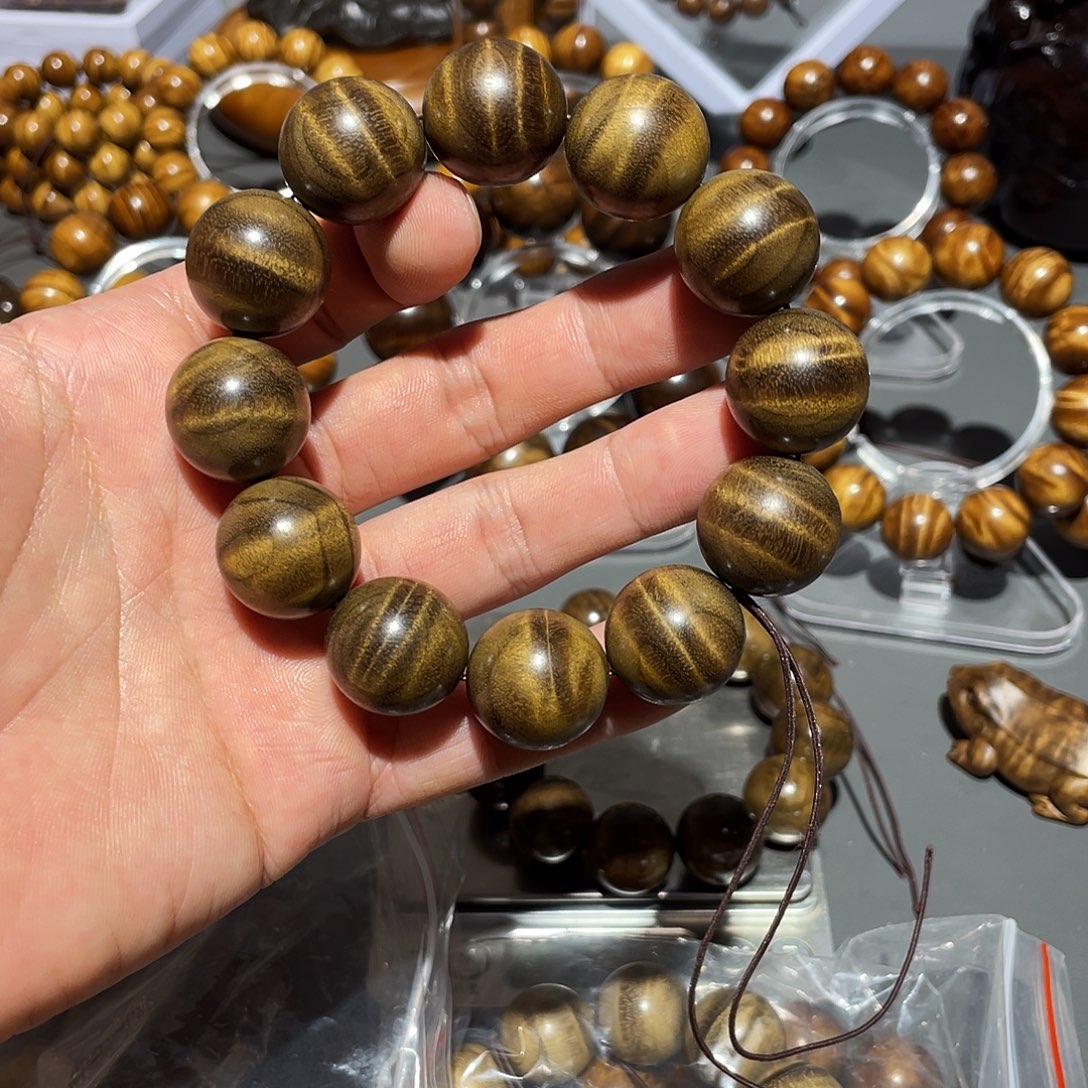 氟****手串/手链楠木（金丝楠）