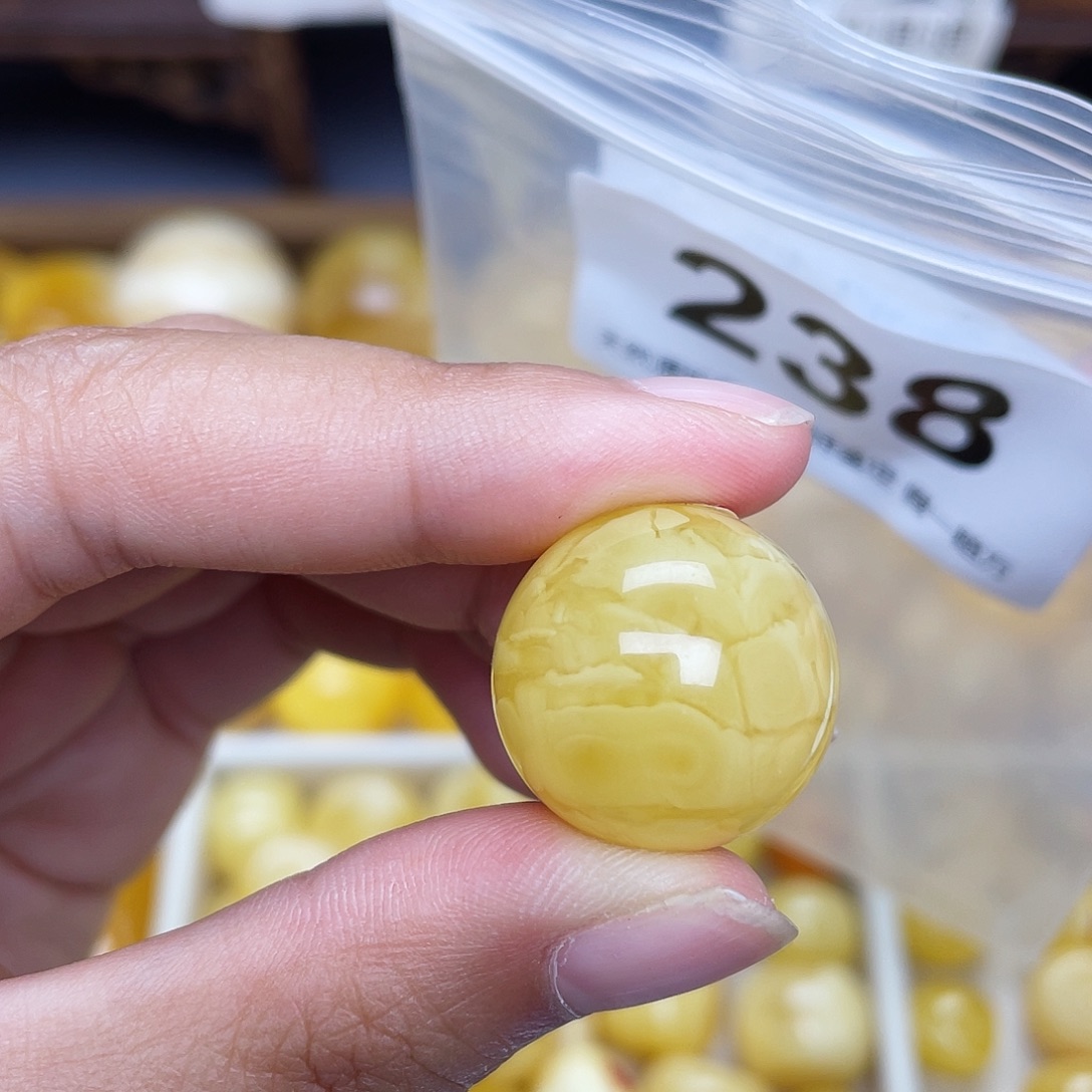 蜜蜡未镶嵌珠宝奇石20