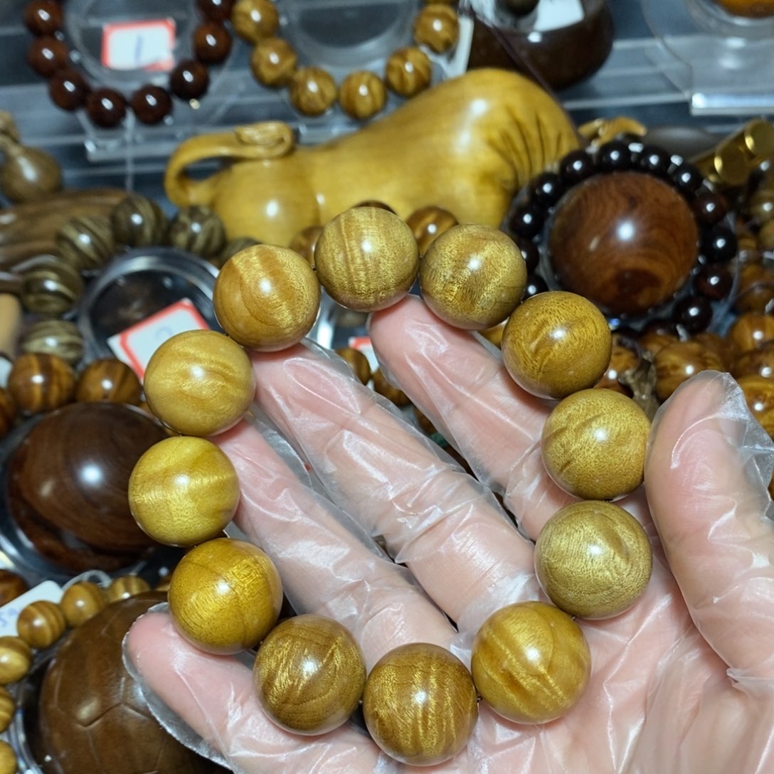 金丝楠木雕工艺品20