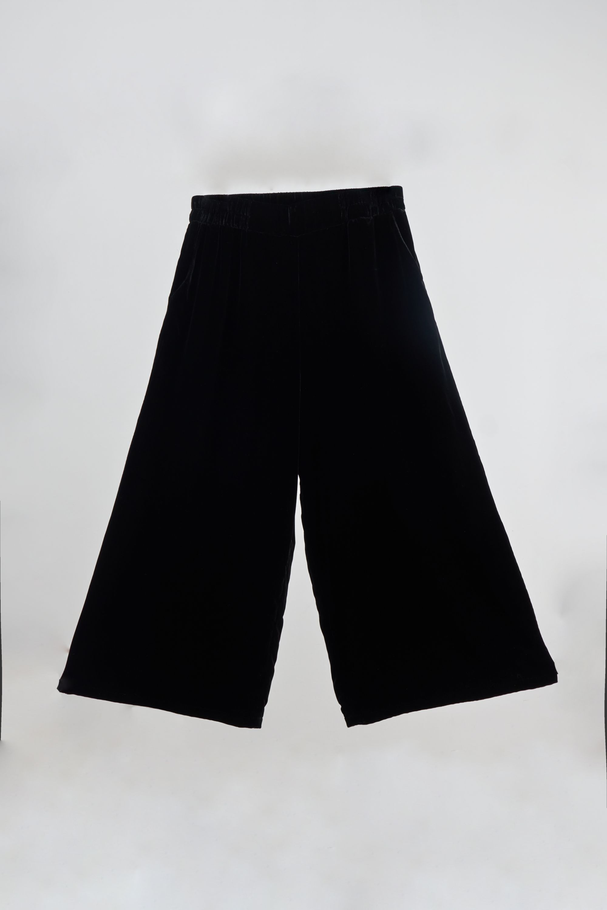 真丝丝绒2025秋季气质阔腿裤时尚休闲百搭黑色女士宽松阔腿裤