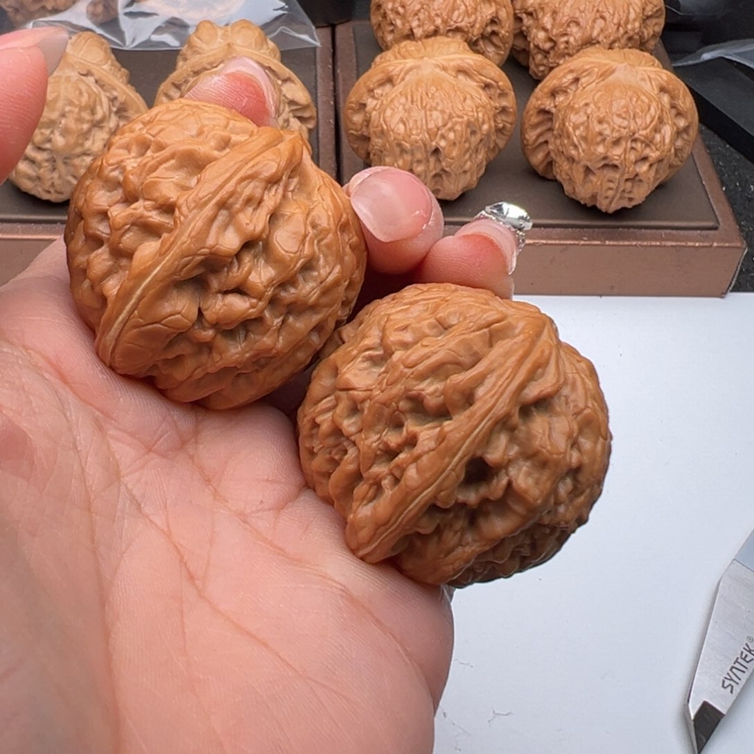 文玩核桃把件红锦鲤41