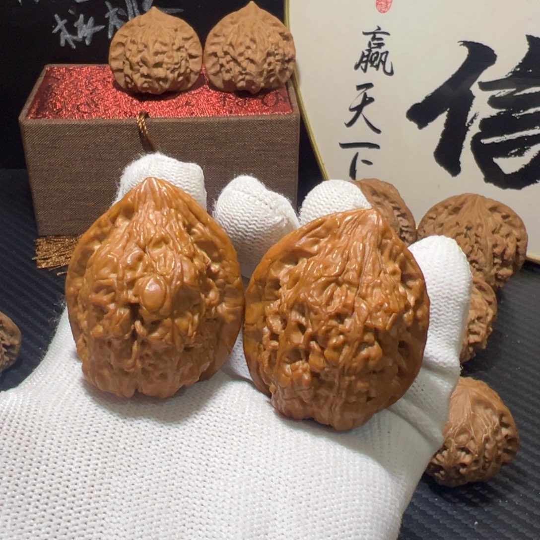 遥***方核桃全品无修金钱豹36+