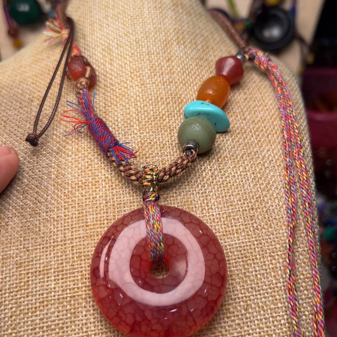 玛瑙/玉髓颈饰未镶嵌