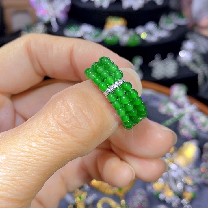 翡翠戒指银S925镶嵌天然翡翠