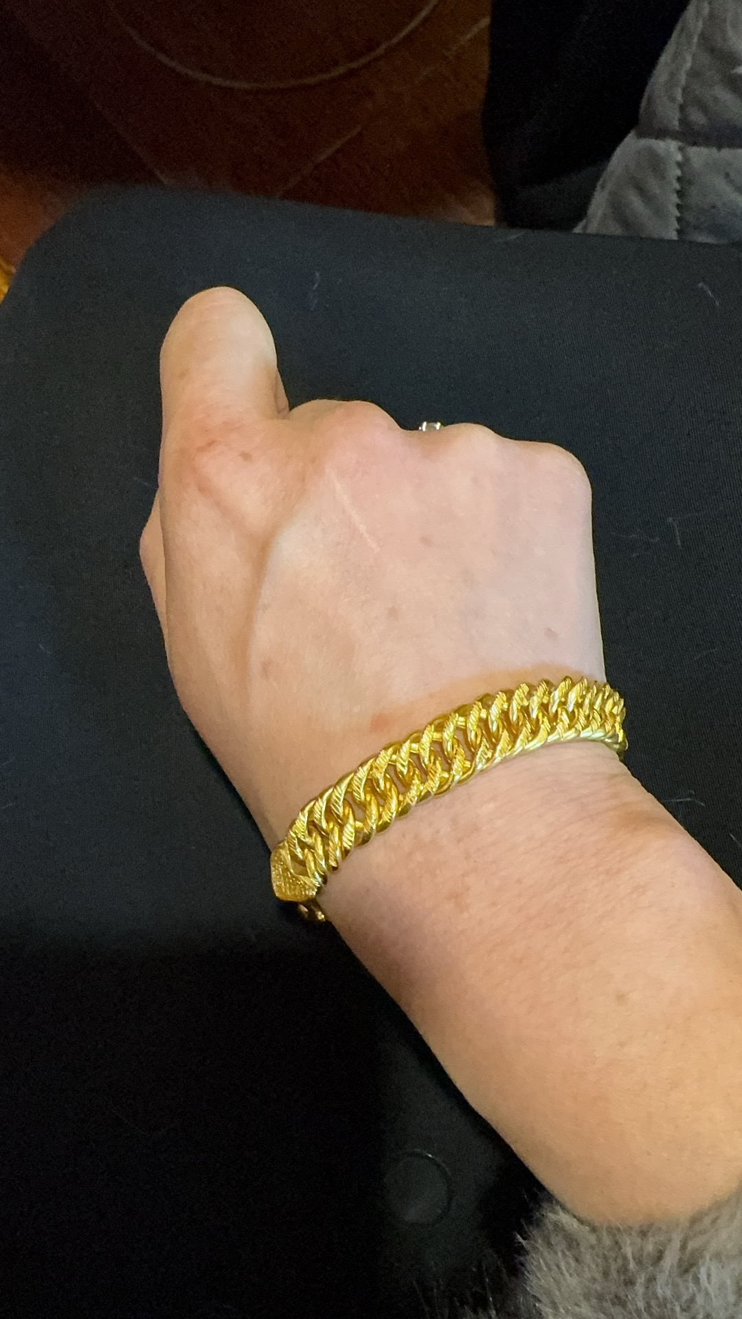 铁合金手链 铜合金手链尼泊尔铜金不掉色按克重卖的24克左右