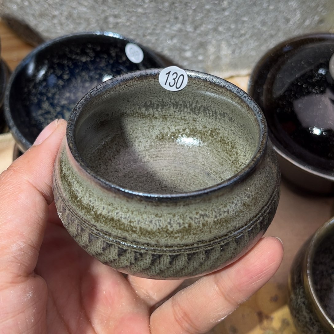 茶盏义兴龙窑坚持真柴烧