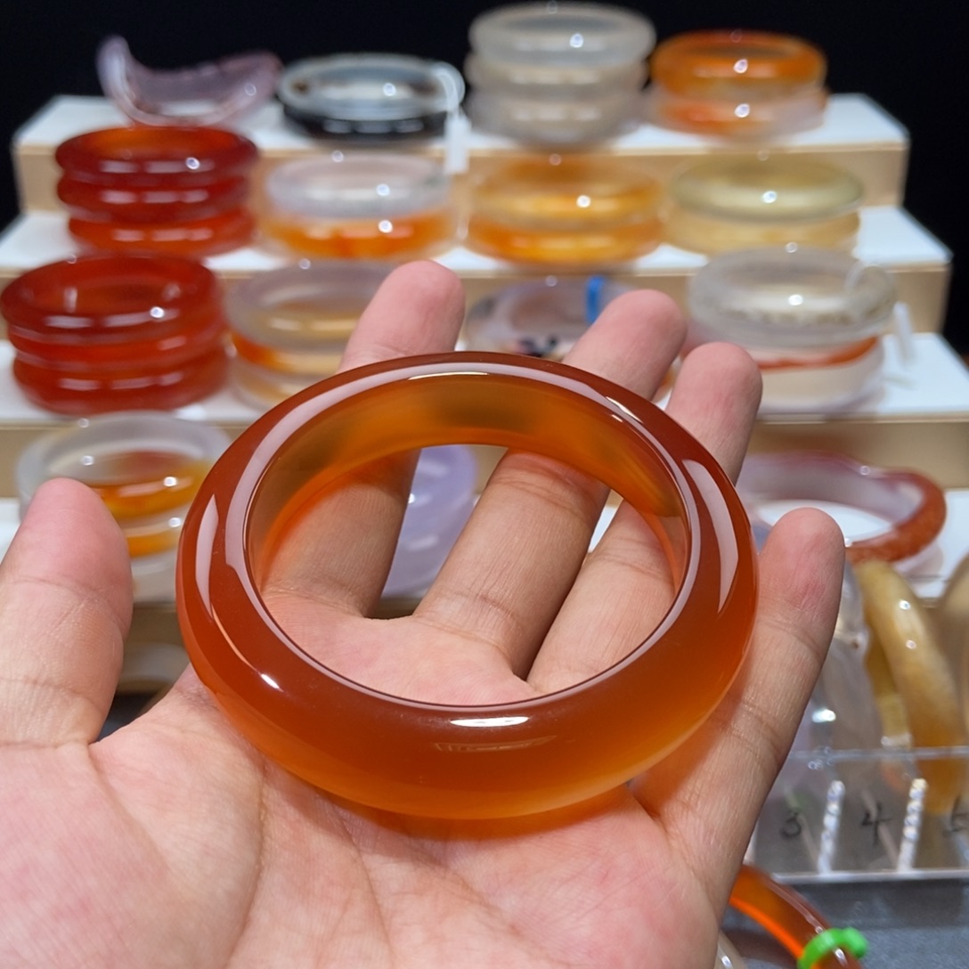 手镯玛瑙/玉髓未镶嵌