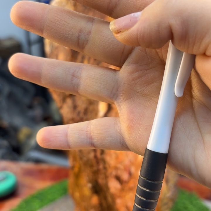 藤灵璧石花盆。啊啊咯哦