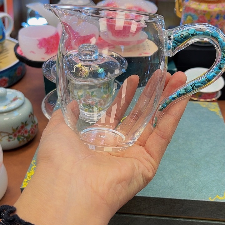 段泥茶杯吧啊哈哈哈啊哈哈大笑的