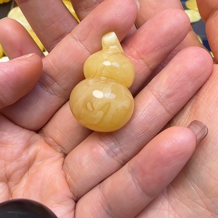 未镶嵌颈饰蜜蜡天然蜜蜡