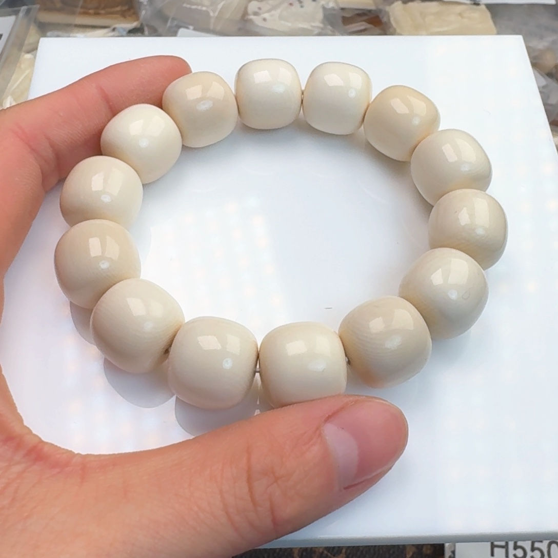 柏香籽/百香籽吊坠猛犸