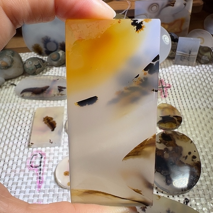 玛瑙/玉髓未镶嵌颈饰