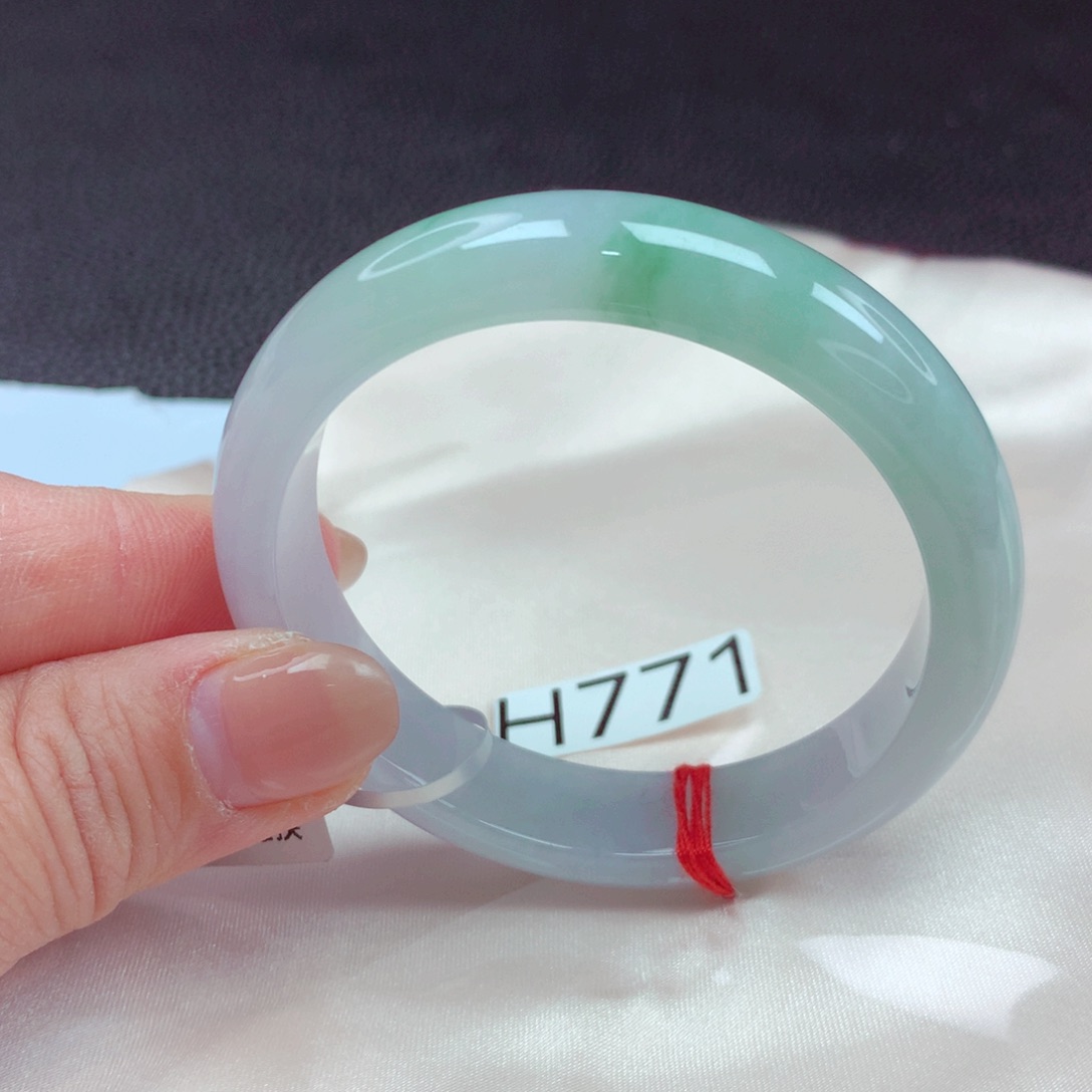 翡翠手镯未镶嵌手镯88