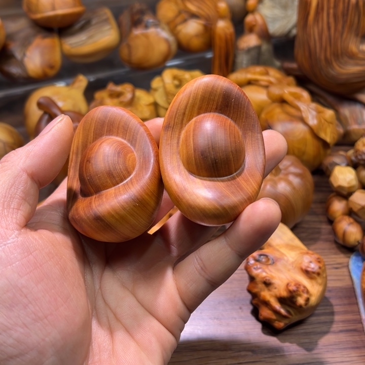 柏木（崖柏）陈化老料手串把件 