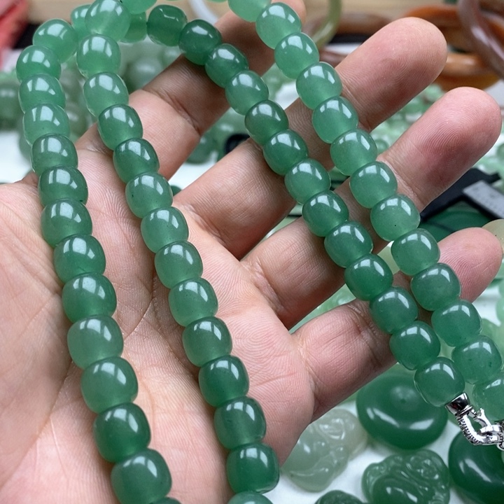 未镶嵌东陵石颈饰燕*南