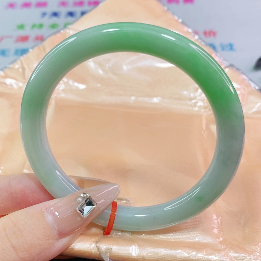 未镶嵌手镯翡翠55圆条
