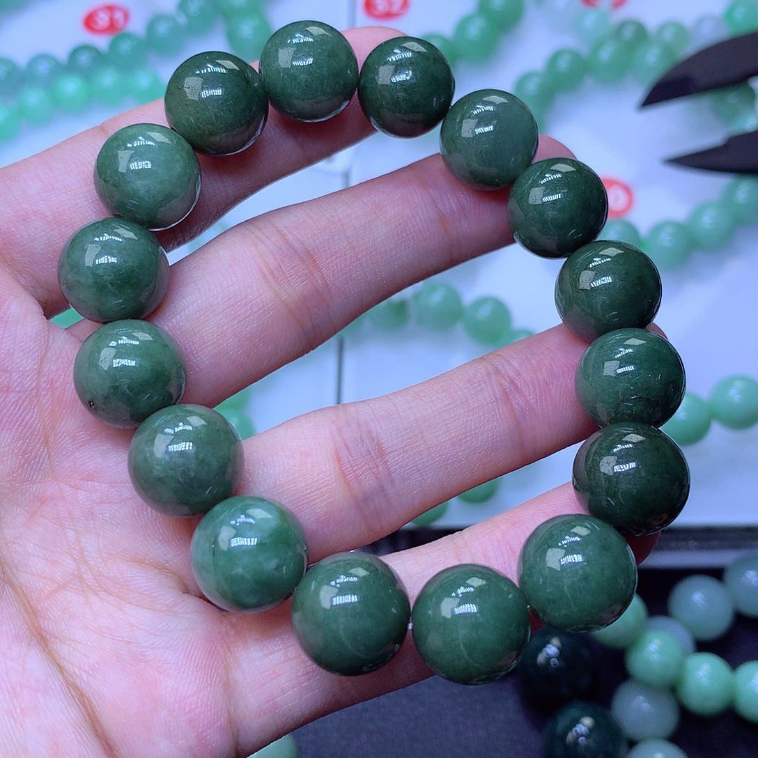 翡翠未镶嵌毛衣链