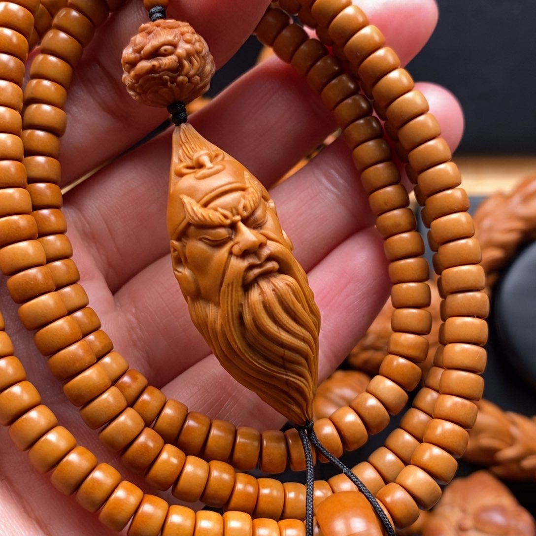 橄榄核手串关公脖挂