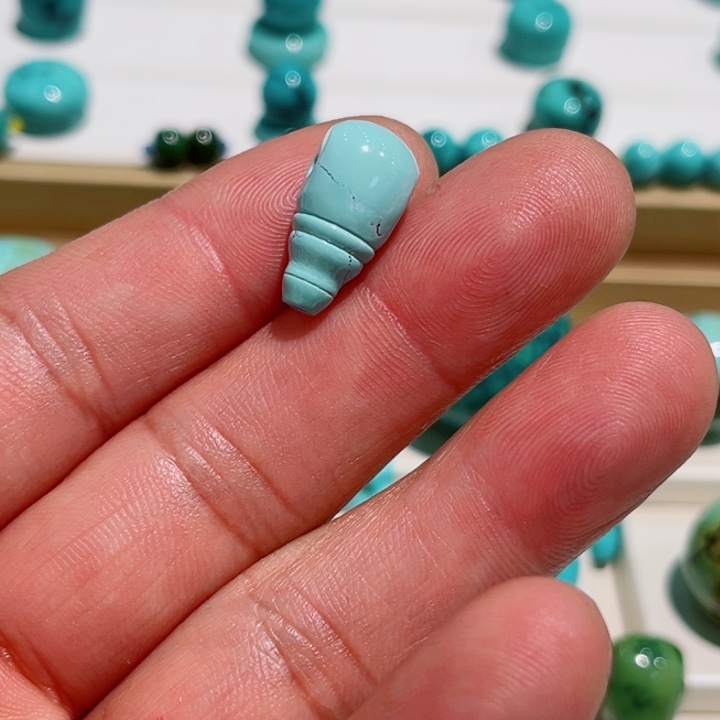 未镶嵌绿松石珠宝奇石