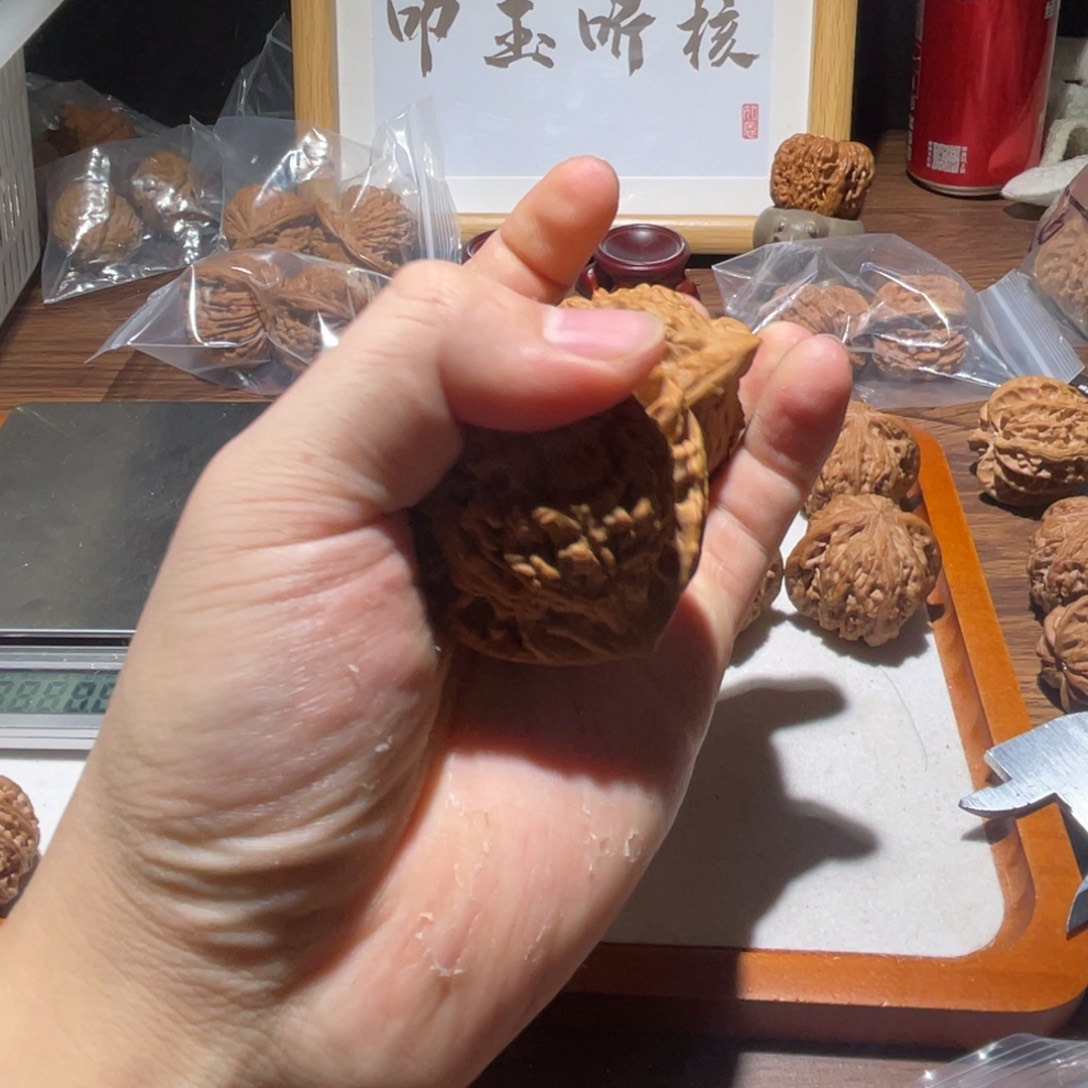 甜****文玩核桃把件50全品官帽