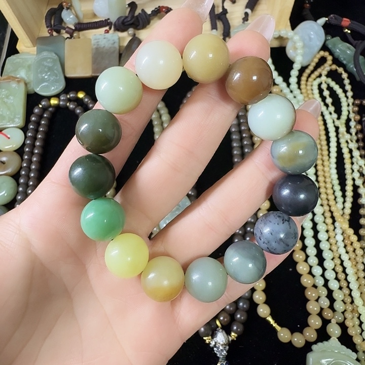 残***）和田玉未镶嵌手链