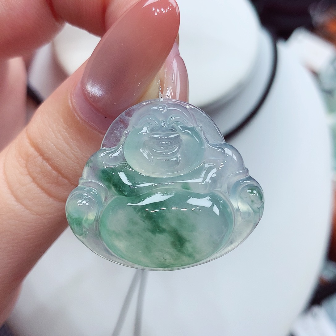 翡翠未镶嵌颈饰翡翠，27/31/6.2
