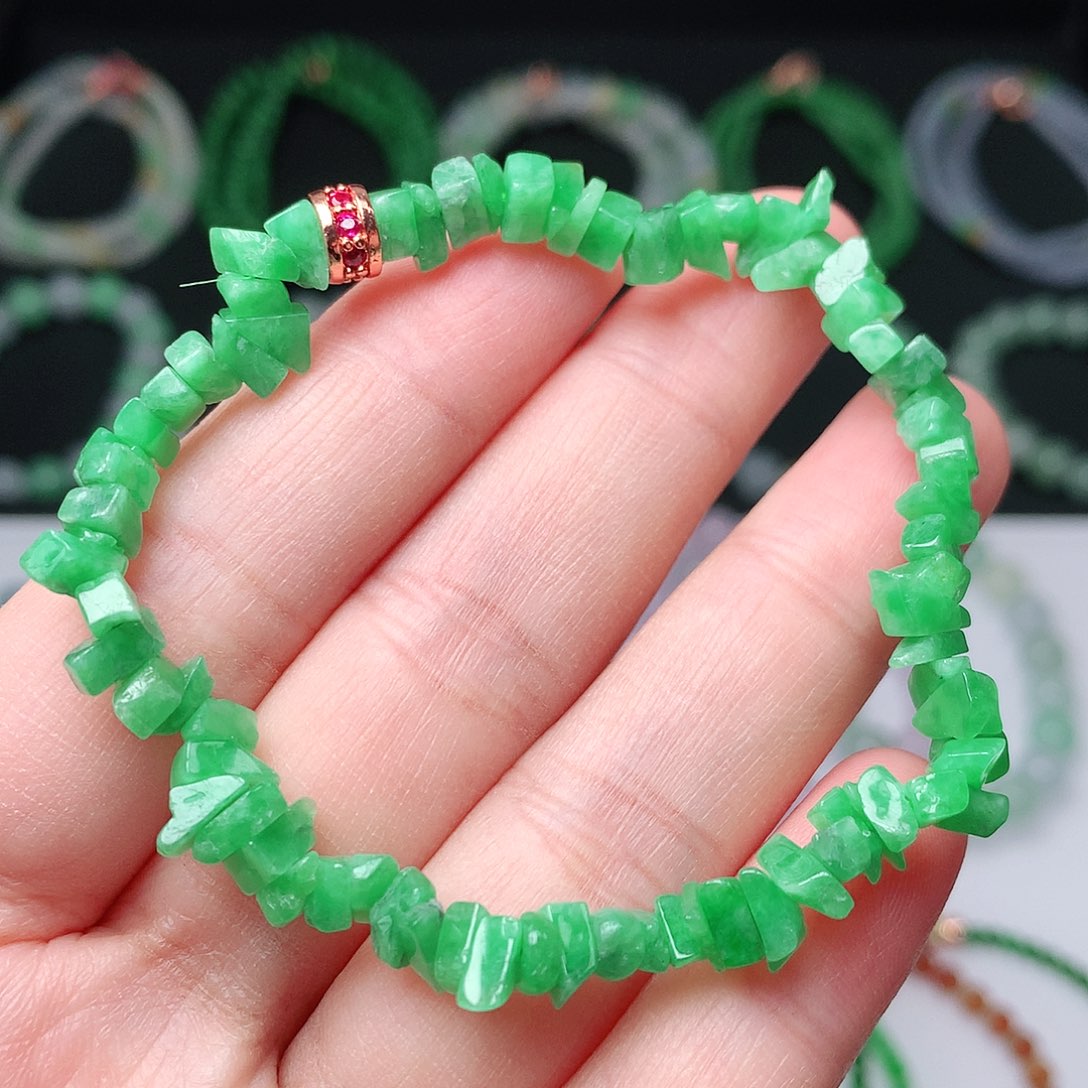 翡翠手链未镶嵌翡翠