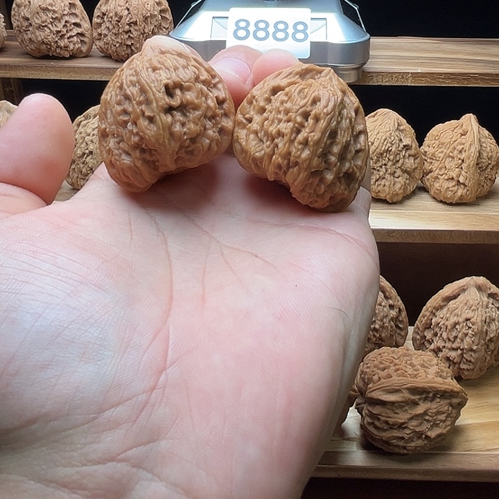 吊坠文玩核桃南疆石凹底天残脚