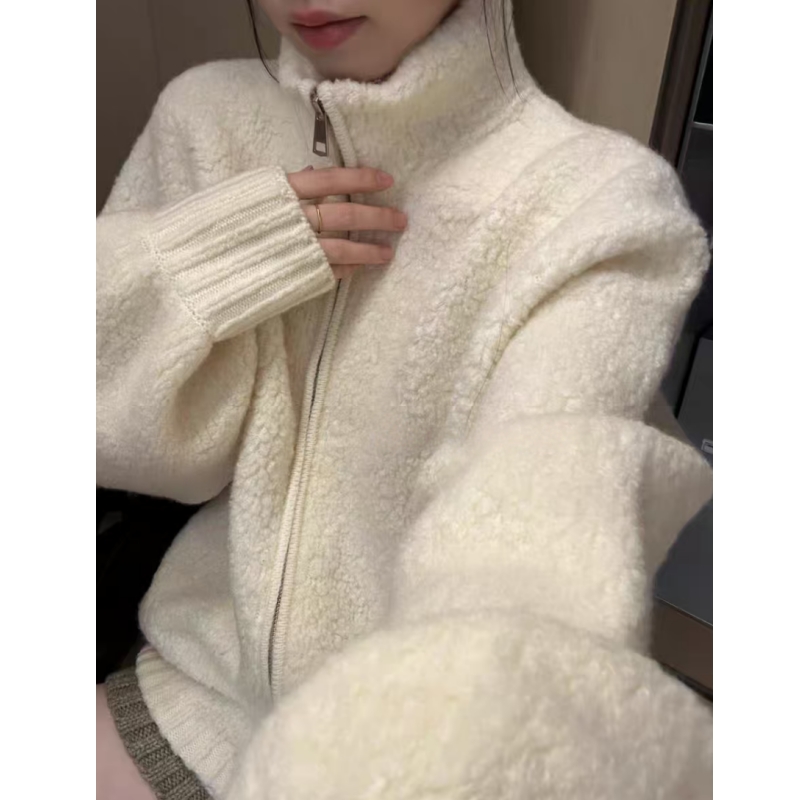 秋冬加厚大板型宽松韩系毛巾绣针织立领防寒针织大外套女