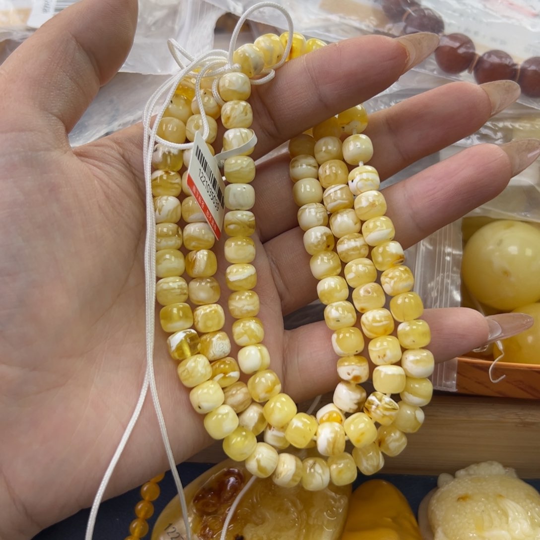 琥珀珠宝奇石未镶嵌