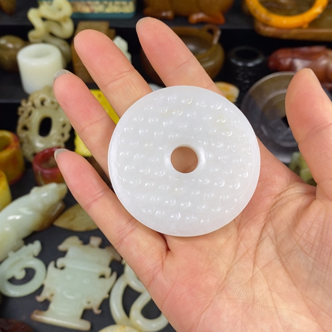 飛***將和田玉未镶嵌颈饰