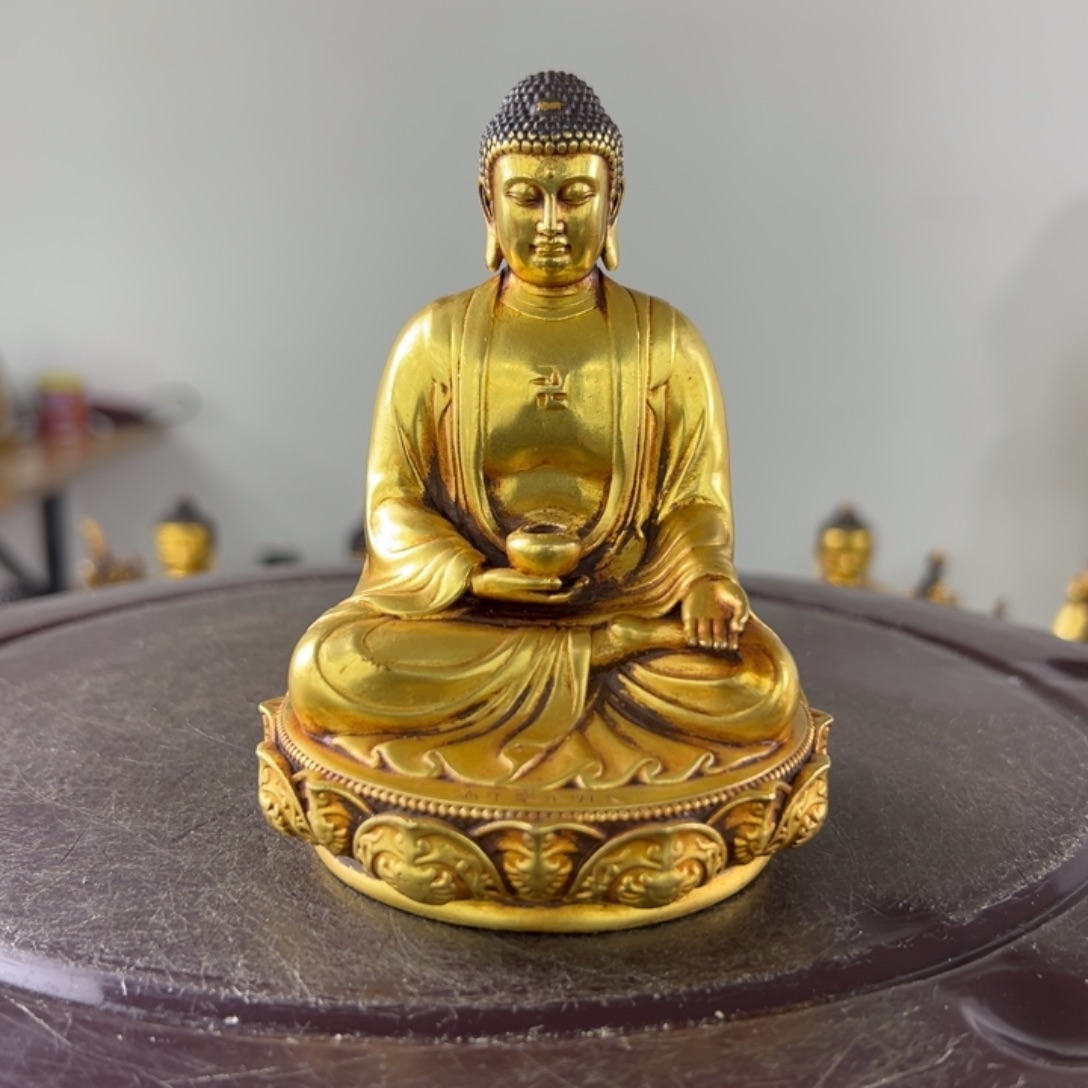 君**珺佛像的造型和造型