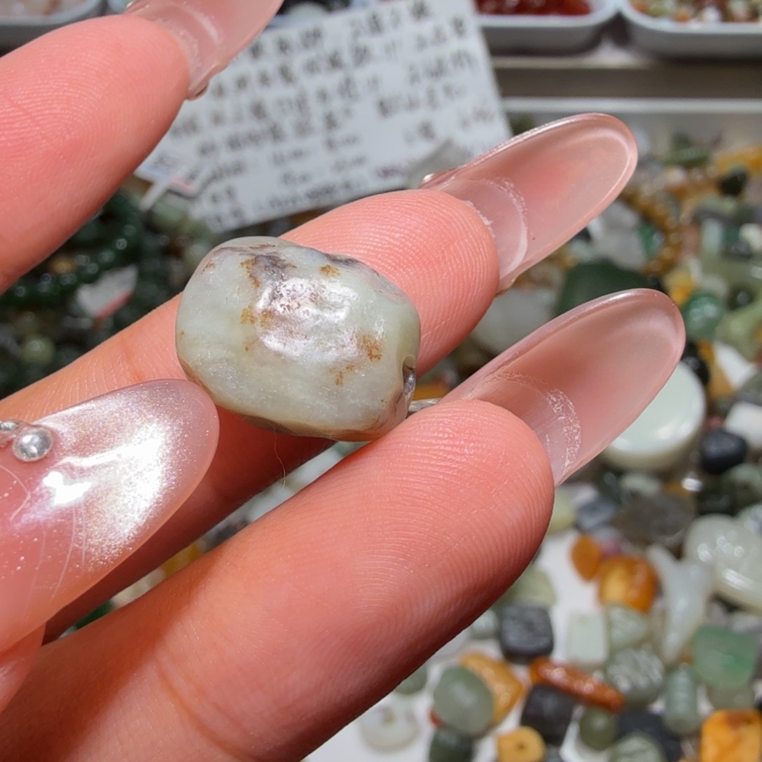 和田玉未镶嵌珠宝奇石