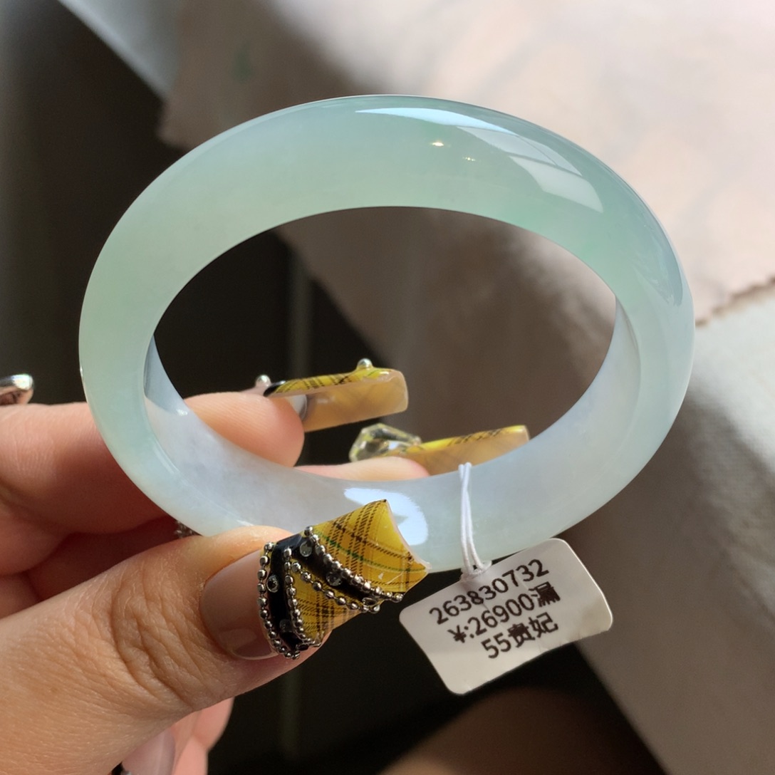 翡翠未镶嵌手镯渐变冰晴贵妃