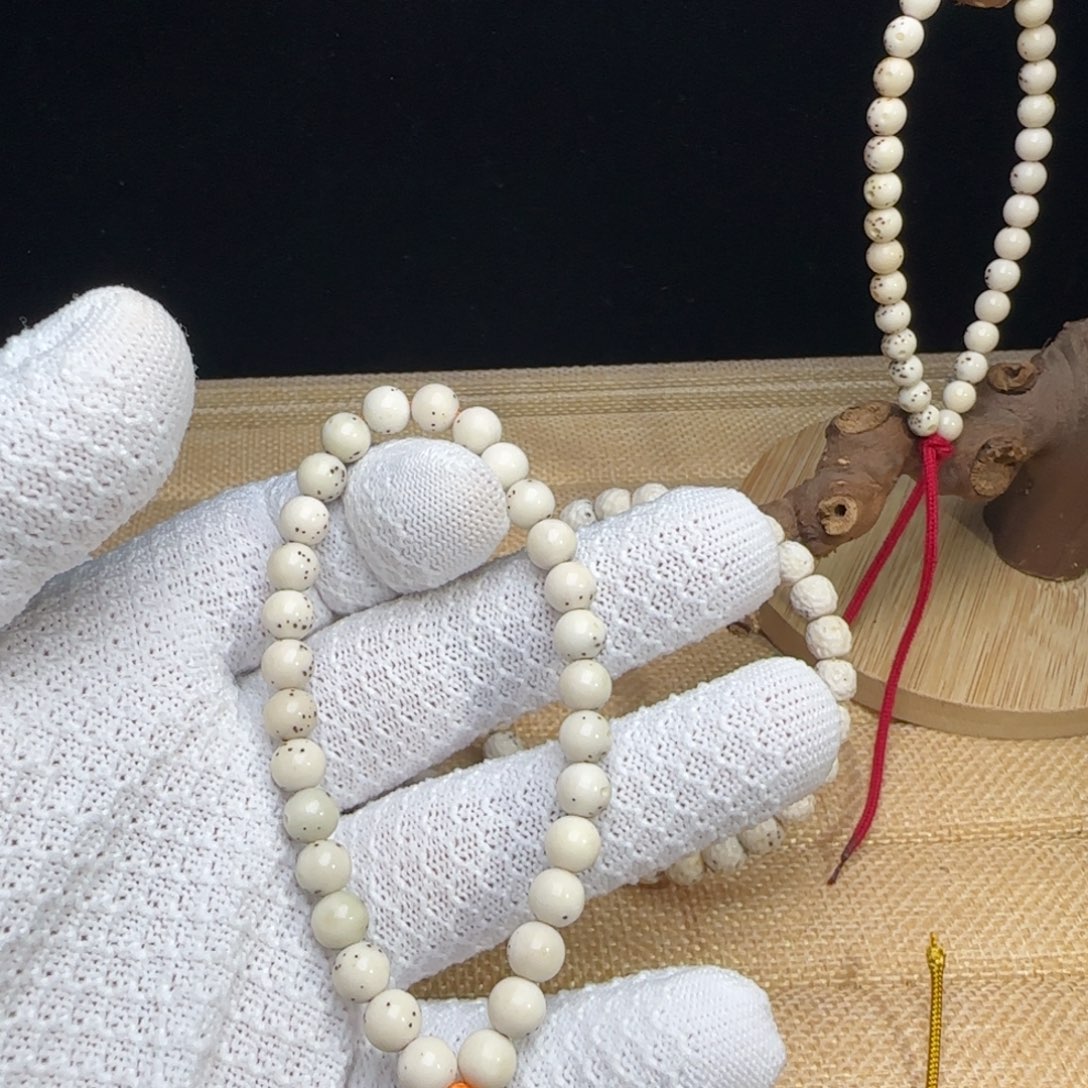 笑***落星月菩提手串7圆玉化龙蛋