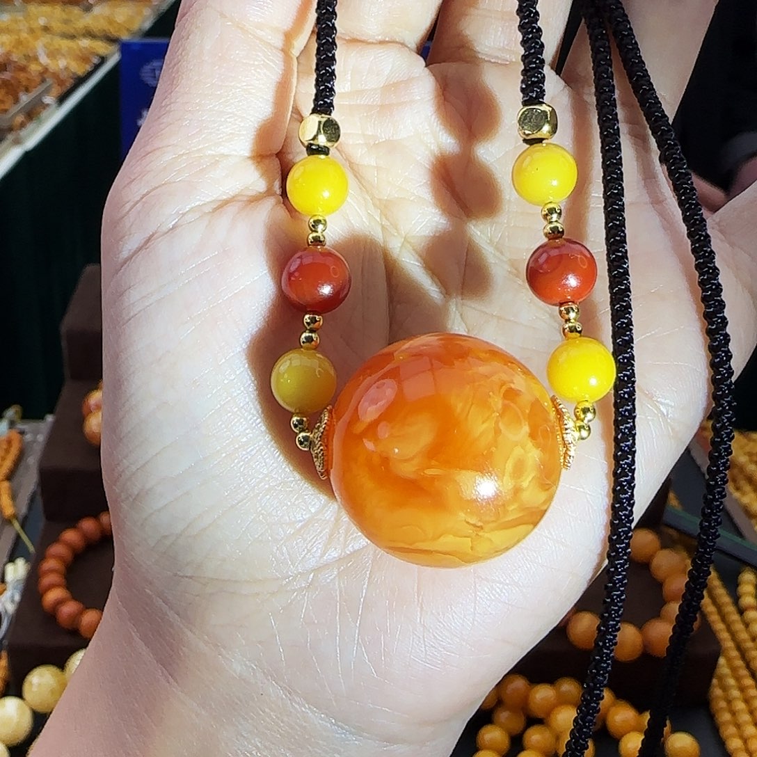 琥珀未镶嵌颈饰26MM