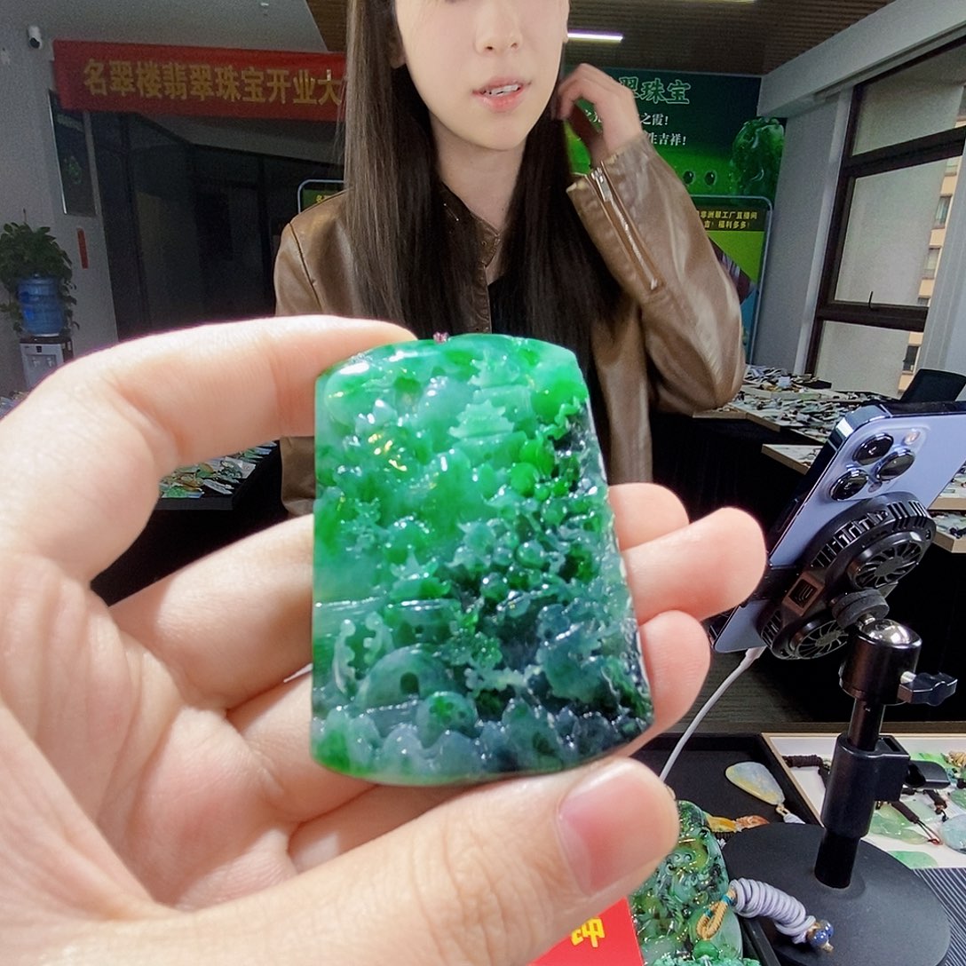 颈饰未镶嵌翡翠翡翠