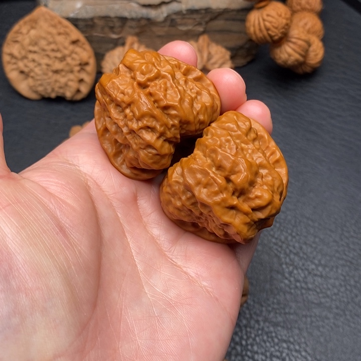 桃核把件尺寸40哇哇