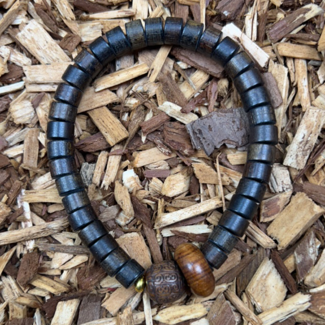 40福来精选文玩沉香木作手串7mm