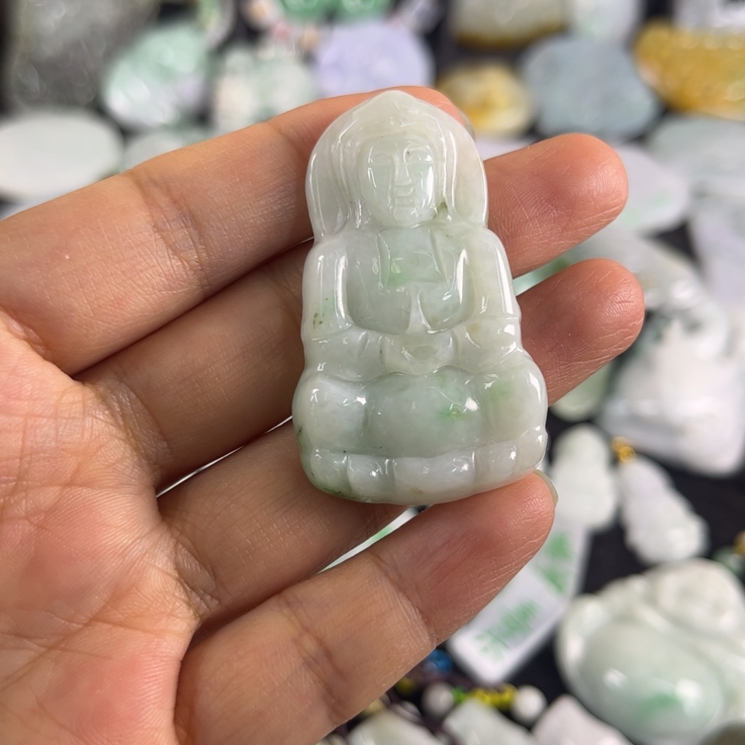 翡翠未镶嵌吊坠(不含链)瑕疵