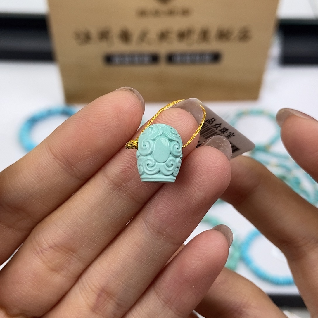 绿松石未镶嵌珠宝奇石