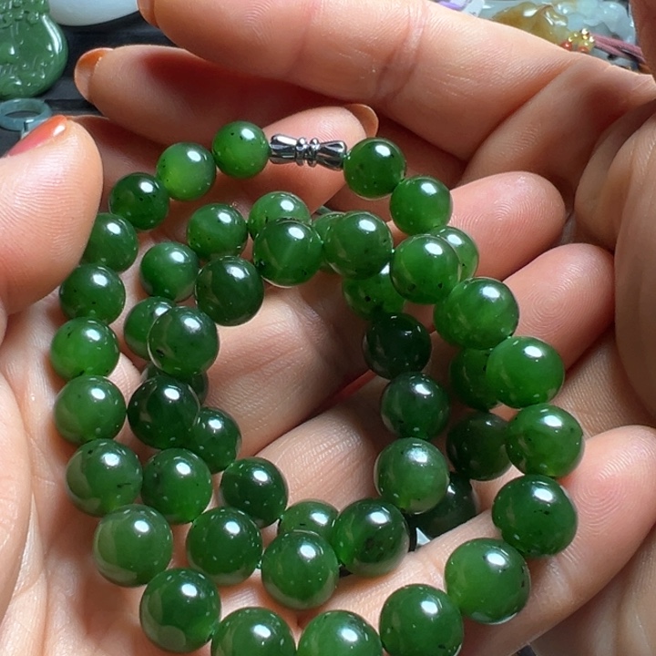 和田玉（碧玉）颈饰未镶嵌