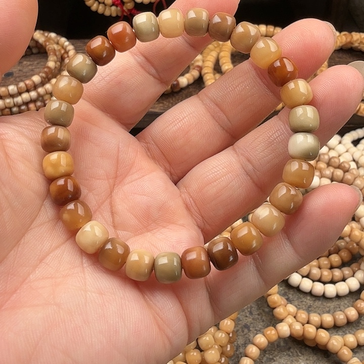 馋****菩提根/象牙果吊坠