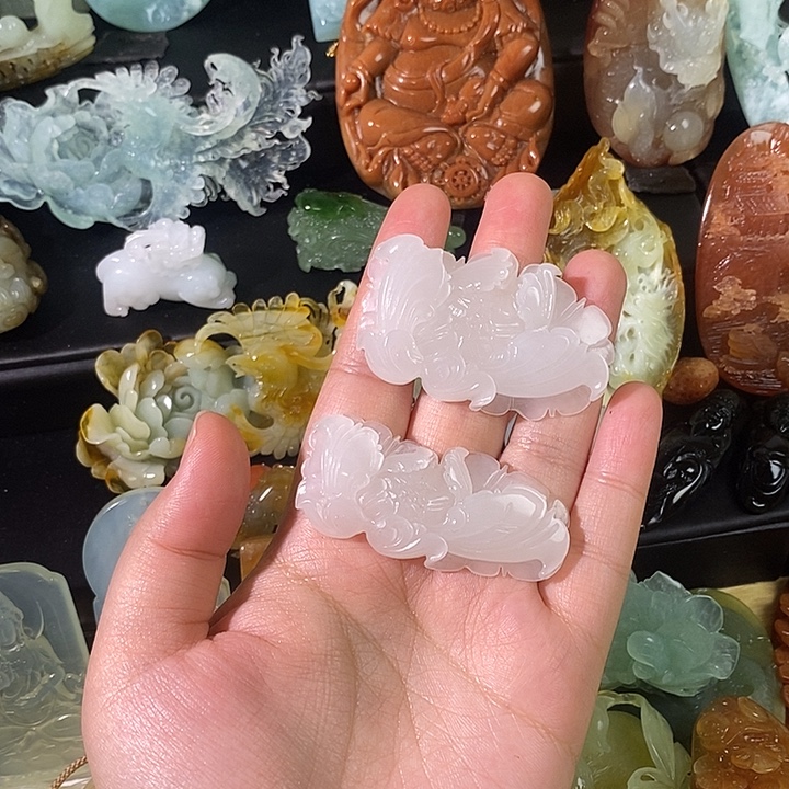 ****爱蛇纹石玉合金颈饰