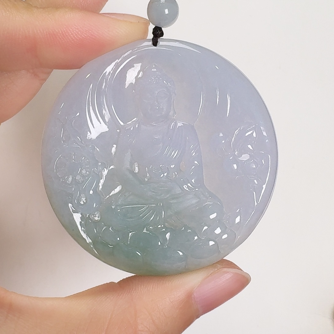 翡翠颈饰未镶嵌大日如来