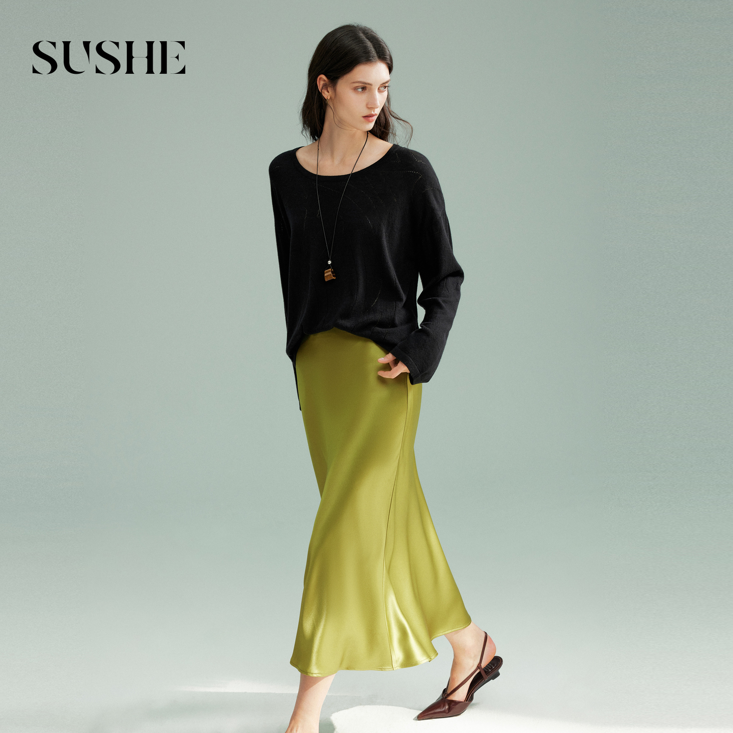 束皙SUSHE 垂滟 法式优雅 醋酸缎蕾丝花边高腰斜裁卷边A字半身裙